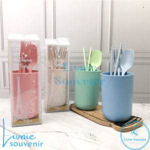 Souvenir Gelas Plastik Lokal NEW + Sendok Set Lokal Bebek kemasan mika + Kartu Ucapan / Souvenir Pernikahan / Souvenir Ulang Tahun