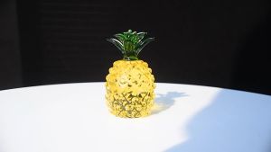 【𝗥𝗲𝗮𝗱𝘆 𝗦𝘁𝗼𝗰𝗸】水晶菠萝 招财 旺来黄梨 招财摆件 赠礼佳品 风水 FengShui Crystal Wealth Pineapple Money Home Decor Crystal Glass Pineapple
