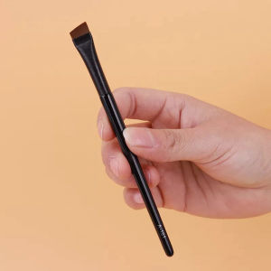 Kuas MAC Alis Hitam Eyeliner Pen Eyebrow Brush Bahan Sintetis [VAL]