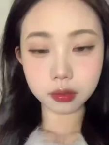 🎉正品现货🎉A22水润粉底液 A22 Moisturizing Liquid Foundation Mixed Skin Lightweight Non-sticking Powder Holding Makeup Concealer BB Cream Oil Control Moisturizing Non-Dull