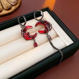 OEUVR Tassel Chain Rhinestone Moon Earrings Red Crystal Sweet Cool Jewelry Asymmetry Earrings Personality Gothic Style Women Dangle Earrings Personality Style