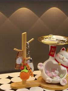 招财猫入户门口玄关鞋柜钥匙收纳装饰品摆件客厅家居乔迁新居礼品Zhaocai Cats Entrance Entrance Entrance Entrance Shoe Cabinet Key Storage Decorations Decorations Ornaments Living Room Home Furnishings Relocation New Residence Gifts