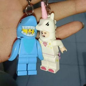 2pcs Diana Matching Lego Keychain Gantungan Pink Unicorn & Blue Shark Kunci Couple Minifigure Gantungan Kunci Marvel