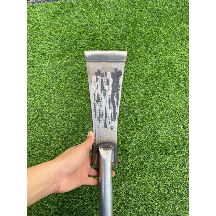 เสียมแทงปาล์ม เหล็กแหนบแท้100% ชุบแข็ง หน้ากว้าง 4-4.5 นิ้ว