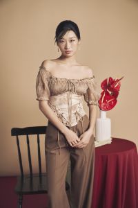 DAPHALE - Áo trễ vai nâu Hwa