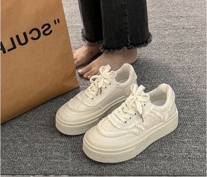 Giày thể thao nữGiày sneaker vải cavas đế cao 5cm hack dáng Giày ulzzang tua rua màu kem siêu đẹp mẫu mới hottrend