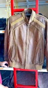 Jaket Kulit Domba Bomber Kamsay Sudah Di Hiasi Sulaman Dan Corak Warnanya Wash/Blel