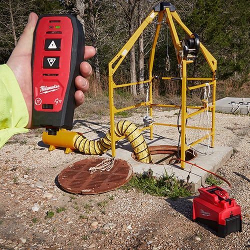 100%25%20Genuine%20Milwaukee%20M18%20FORCE%20LOGIC%E2%84%A2%20700%20bar%20Hydraulic%20Pump%20-%20Model%20M18%20HUP700R%20-%20Image%208
