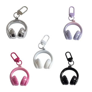 Resin Key Holder with Headphone Design Lightweight Keychain Pendant Compact Decorative Accessory for Keys Bags