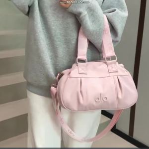 Six Tone Front PleatedBoston Yoga Crossbody Bag ALO Soft Gathered U Top Design Lightweight Women Casual Handbag