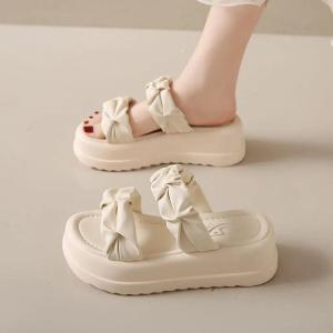 Lightweight and soft 6CM thick-soled non-slip womens slippers