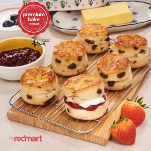 RedMart Freshly Baked Raisin Scones