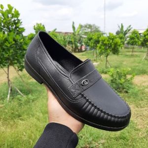 Giày nhựa nam giả da đi mưa siêu bền