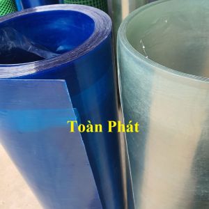 ( Khổ cao 1m x dày 4zem) Tôn nhựa dạng phẳng lấy ánh sáng chắn mưa