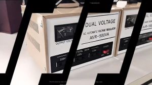High Quality AVR-2000VA 1600W Automatic Voltage Regulator 220V/110V Dual Voltage Output For TV Ref Computer AC
