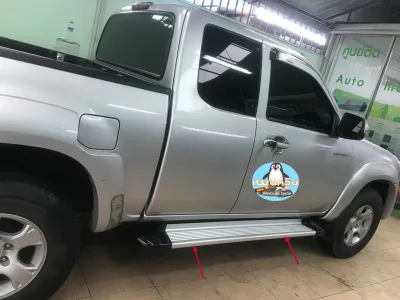 บันไดข้าง BT50 Pro / Ranger ทรงห้าง ขาตรงรุ่น สีเงิน Cab