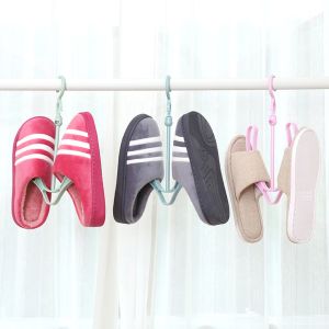 KANGBAN ไม้แขวนรองเท้าอเนกประสงค์  ไม้ห้อยรองเท้า ไม้แขวนตากรองเท้า ที่ตากรองเท้า รุ่นพลาสติก ขนาด 30*19 ซม คละ  ไม้ห้อยรองเท้า / Shoes Hangers