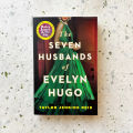 Seven Husbands of Evelyn Hugo - Taylor Jenkins Reid - Moonbird. 