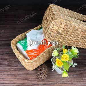 Kotak Tisu Tempat Tissue Box Tisu Kerajinan Anyaman Enceng Gondok Kerangka Besi