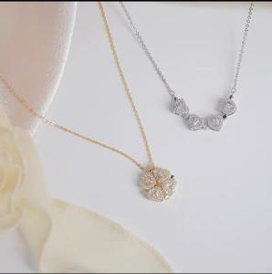 Obral ~ Kalung Titanium Anti Karat Korean Style Liontin Flower Love