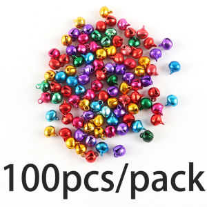 (100ชิ้น/ถุง) ฉลองวันหยุดการตกแต่งกระดิ่งคริสต์มาสขนาดเล็กสีสันสดใสการออกแบบห้องที่ตรงกัน