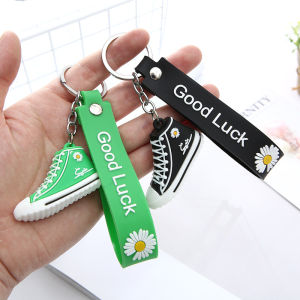 [MỚI] móc khóa 1 chiếc giày Sneaker hoa cúc GD siêu cute cho cặp đôi