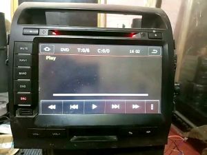 màn cảm ứng 11inc bluetooth. dvd .radio.dẫn đường .full tính năng. giành cho xe Toyota Lancruise Prado. hoặc cho anh em lên thùng loa