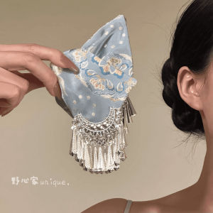 [ Green Mountain and Bright Moon ] Retro Ethnic Style Hair Clip New Chinese Style Handcrafted Silver Tassel Hairpin Shark Clip