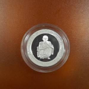 หลวงพ่อคูณ ปริสุทโธ รุ่นเสาร์๕ คูณทรัพย์แสนล้าน เนื้อเงินขัดเงา พิมพ์เล็ก ขนาด 3 ซม. วัดบ้านไร่ ปี39