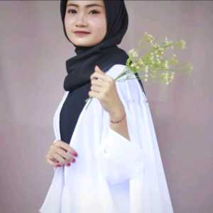 Promo Diskon Outer Kekinian Batwing Long Outer Perlengkapan Stelan Baju Pakaian Atasan Wanita Rompi Polos Perempuan Baju Kalong/Keleleawar Santai dan baju lebaran kondangan model motif Terbaru baju lebaran stelan kaftan dan Gamis dan Dres tambah bros