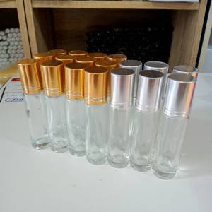 ขวดลูกกลิ้ง10ml 5ml ขวดน้ำหอมลูกกลิ้ง ขวดลูกกลิ้งเปล่า ขวดน้ำหอมเปล่า ขวดเปล่าน้ำหอม ขวดน้ำหอม ขวดลูกกลิ้งน้ำหอม ขวดลูกกลิ้ง10ml ขวดน้ำหอม