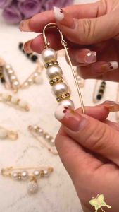 1pc Pearl Brooch Opening Bottom Tightening Waistband Pin