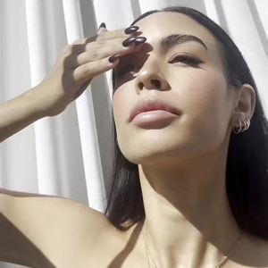 MADLUVV Seal Me Brow Sealer – Locks Brow Makeup in Place for 36 Hours – Brow Coat That’s Sweat-Proof Waterproof & Lightweight – Use Over Madluvv Brow Stamp Kit/Eyebrow Stamp or Brow Pencil