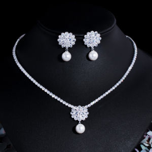 Sequito Tuyệt Đẹp Bộ trang sức nữ mạ vàng trắng Đầy Đủ Pave Thiết Lấp Lánh AAA Zircon lập phương hình bông tuyết Thời Trang tiệc cưới Bông tai ngọc trai Vòng Cổ Sj377