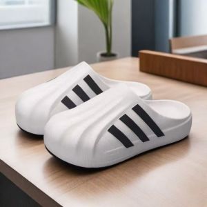 [Free Shipping] Three-Bar Shell-Toe Half-Slippers For Men And Women 2025 Summer Thick-Soled Outdoor Beach Slip-On Sandals