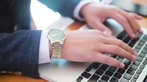 Mens watch luminous waterproof high-end stylish