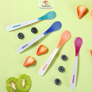 Thìa Ăn Dặm Kichi Silicon Đầu Mềm Dẻo An Toàn Cho Bé Khi Tập Ăn