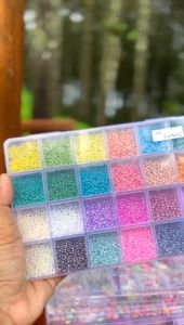 Paket Manik Pasir 8/0 3mm 24 Warna dengan Tali Elastis Gratis