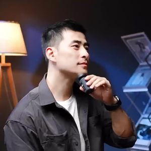 AE New compact mens electric shaver brand new high-power mens shaving device
