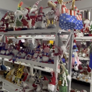 ตกแต่งคริสต์มาสแนวรูดอล์ฟสำหรับใช้ในพื้นที่ในร่มวันหยุดที่อบอุ่นการก่อสร้างผ้าพลาสติก