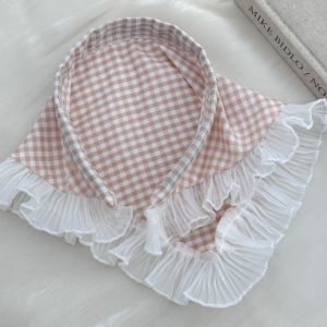 PS.promptsong [สินค้าพร้อมส่งในไทย] ที่คาดผมแฟชั่นเกาหลีแบบผ้าคาดสามเหลี่ยมลายสก็อต ขนาด 15 cm. ชายผ้าระบายชีฟอง ผ้าไม่ร้อน ระบายอากาศได้ดี ที่คาดผมสไตล์โบฮีเมียน สามารถซักได้ ไม่ขาด ไม้หลุดง่าย