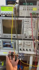 4W 1-800Mhz VHF UHF RF เครื่องขยายเสียง F/วิทยุแฮม HF เครื่องส่งสัญญาณ FM วอล์คกี้ทอล์คกี้ คลื่นสั้น 868M 915M LORA เครื่องขุดฮีเลียม SDR