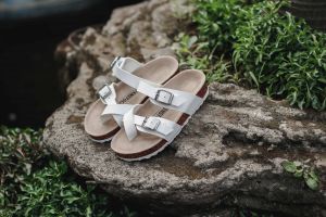 Sandal Casual Anak Murah Mayari Putih Bisa COD Bayar di Tempat Gratis Ongkir Murah Lebay Sandal Birken Sandal Anak Sandal Puyuh Sandal Anak Laki laki Sandal Anak Perempuan Sandal Sepatu Sandal Rumah Slipper Sandal Jepit Sandal & Flip Flop