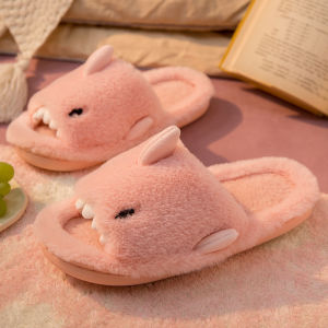 Cute Shark Slippers Plush Warm Women Men Slippers Indoor Outdoor House Slippers Cartoon Shark Slipper Antislip Slippers