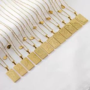 AE Các mẫu thép không gỉ mới của Châu Âu và Châu Mỹ 12 Dây chuyền hình chòm sao dành cho nữ 18K Mặt dây chuyền hình vuông vàng bằng thép titan dây chuyền đeo xương quai xanh