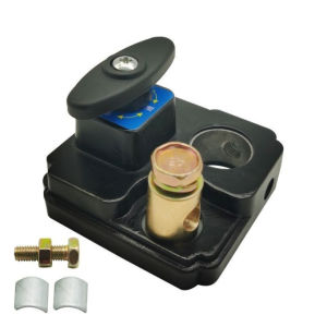 300A DC 5-80V Car Top Post Battery Disconnect Switch High-Definition LED Voltmeter on/Off Cut Shut Off Battery Power Isolator for Truck RV and Boat