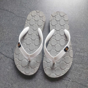 dép kẹp HDGC dép lê chất liệu quai đế cao su dẻo mềm mang êm chân siêu bền tiện lợi size 35 đến 39.