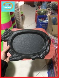 Chảo nướng gang đen bò bít tết có hình đầu bò tặng kèm đế gỗ chống nóng size to