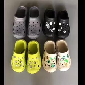 Sesame Street Clog Shoes For Women New Summer Style Thick-Soled Non-Slip Trendy Office And Beach Closed-Toe Sandals For Men