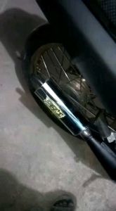 KNALPOT SATRIA SATRIA 2TAK HIU/LUMBA MODEL STANDAR RACING PERUT HITAM UJUNG CROOM